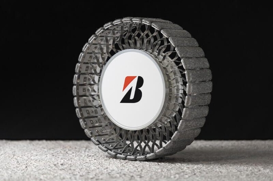 普利司通推出第二代月球车轮胎